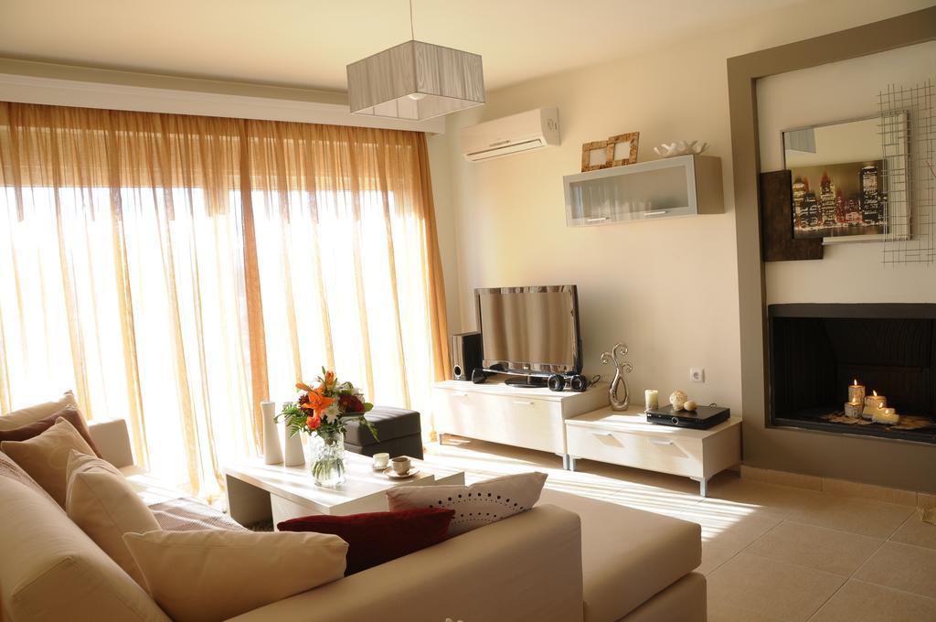 Next To Haraki Beach , Taverns Bars & 10 To Lindos Room photo
